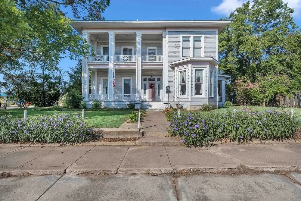 Old Cook Home, 1873 Victorian style in Burnet, Texas - $440k | Old